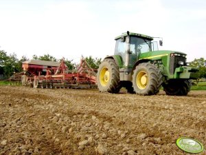 John Deere 8400 + Kverneland