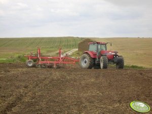 Case 7250 vs Agregat uprawowy Kverneland