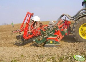 John Deere 8420 & Master Drill FTM 600