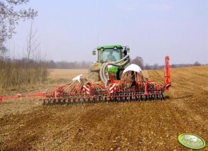 John Deere 8420 & Master Drill FTM 600