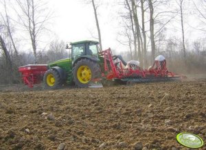 John Deere 8420 & Master Drill FTM 600