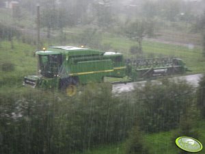 John Deere 2264