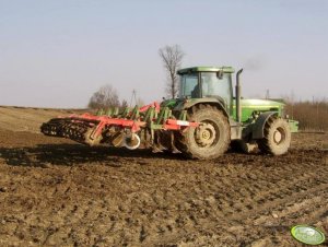 John Deere 8400 + KOS