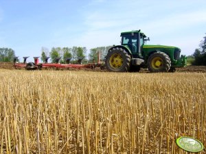 John Deere 8420 & Kverneland