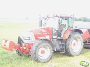 McCormick MTX 150 & Vicon LB 12100