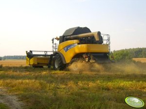 New Holland CR9080