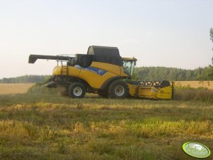 New Holland CR9080