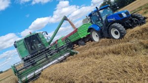 John Deere 1450 WTS & New Holland T6.175