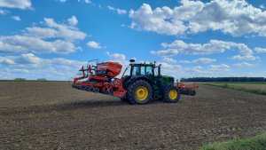 John Deere 6195M I Kuhn Sitera 3030