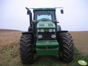 John Deere 7920