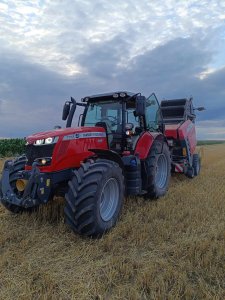 Massey Ferguson 7715S