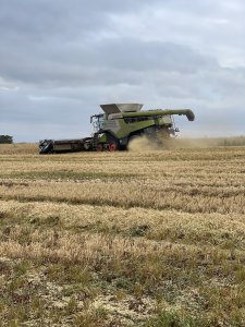 Claas Lexion 8900 & MacDon Flexidraper