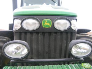 John Deere 7920