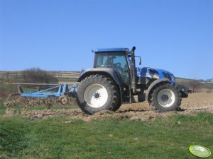 New Holland TVT 135 + kultywatory zespolone