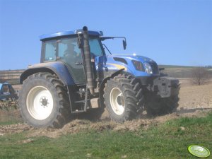 New Holland TVT 135