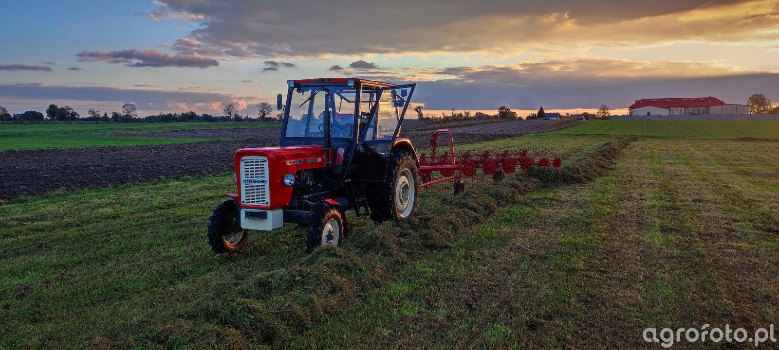 Ursus C-360 i zgrabiarka 7-gwiazdowa
