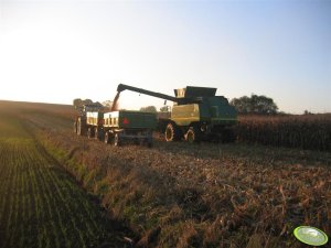 John Deere 9780 CTS + New Holland TM175