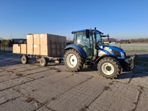 New Holland T4.75