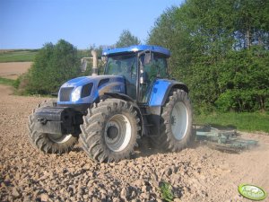 New Holland T7530