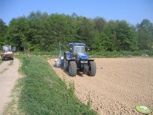 New Holland TM 175 + Monosem