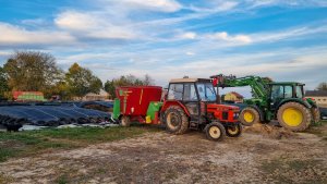 Zetor 5211 + Strautmann Verti-Mix 951