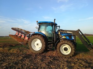 New Holland TS100A & Vogel Noot XMS950