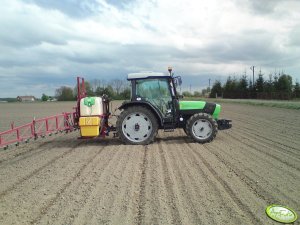 Deutz-Fahr Agroplus 310 i Bury Perkoz Plus 800/16