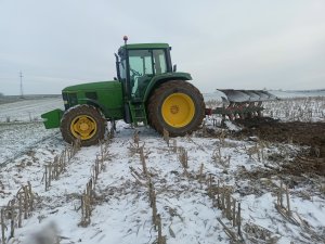 Traktory John Deere