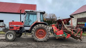 Massey Ferguson 3050 & Kverneland PHB 18 250 + Accord DL