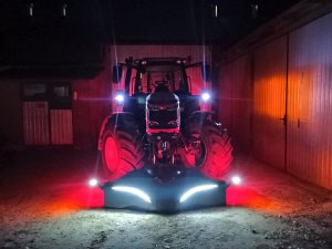 Massey Ferguson 7715S