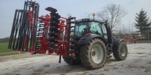 Valtra T174  & Grano tornado