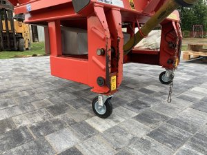 Kuhn MDS735