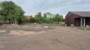 powiększanie placu przy hali 