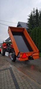 Przyczepa jednoosiowa wywrotka