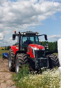 Massey Ferguson 7s180