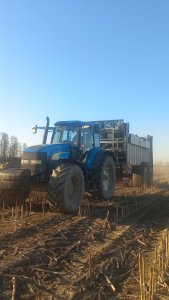New Holland TM 190