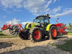 Claas  Arion  620