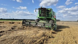 Więcej informacji o „John Deere 1470”