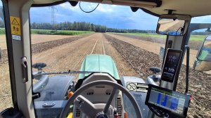 John Deere 6195M