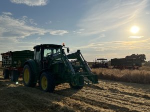 John Deere 6220se Zetor 5211