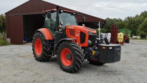 Kubota M7