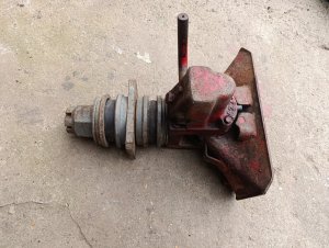 Zaczep automatyczny do przyczepy 