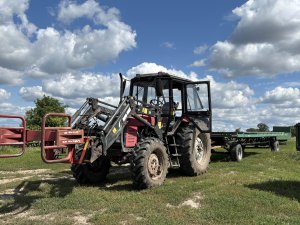 Belarus 820 & Dłużyca