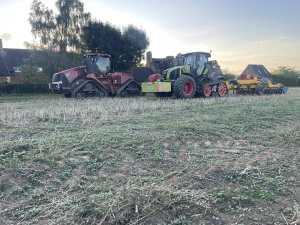 Case Quadtrac 580 & Claas Axion960TerraTrac