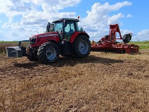 Massey Ferguson 7715S & Lupus BTH45