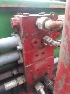 Rozdzielacz hydrauliczny Strautmann