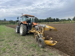 Renault Ares 540RX i pług Rumptstad RSP2000