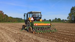 Ursus C-360-3P + Amazone D7 Special II