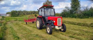 Ursus C-360 i zgrabiarka gwiazdowa