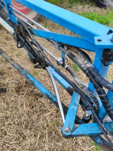 Wygięty siłownik lemken primus 